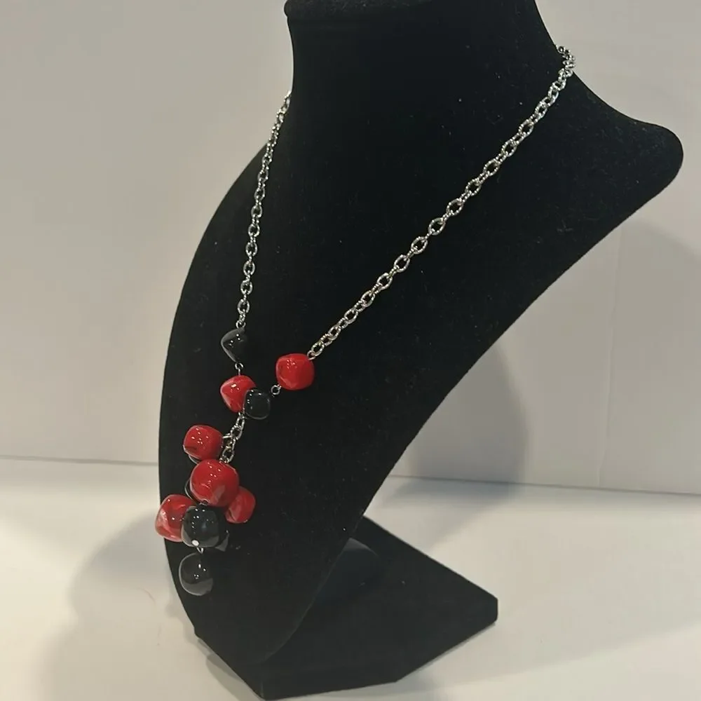 NWOT Joan Rivers Silver Beads Necklace